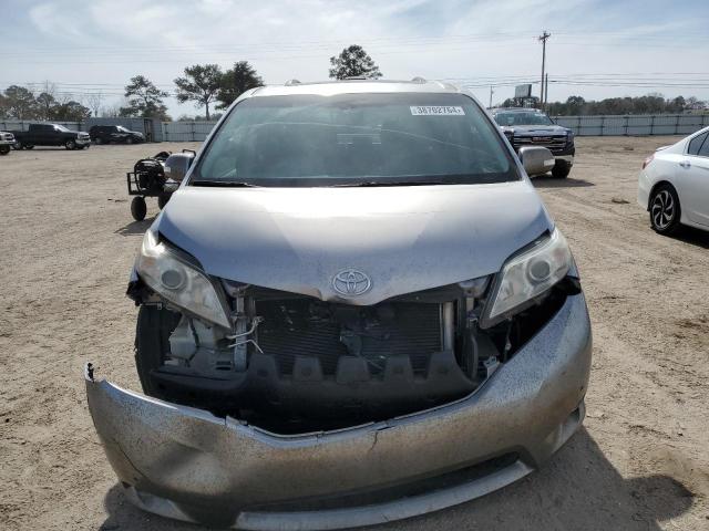 5TDYK3DC1DS402051 - 2013 TOYOTA SIENNA XLE SILVER photo 5