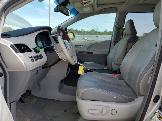 5TDYK3DC1DS402051 - 2013 TOYOTA SIENNA XLE SILVER photo 7