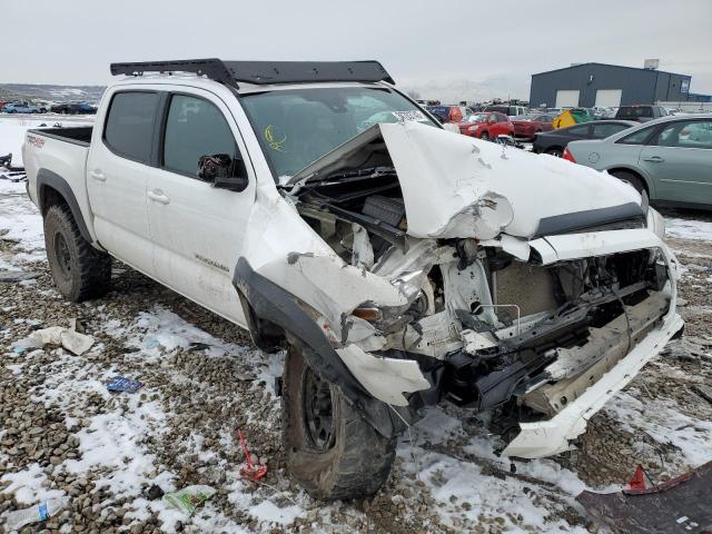 5TFCZ5AN5JX136756 - 2018 TOYOTA TACOMA DOU WHITE photo 4