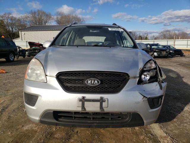 KNAFG528697255632 - 2009 KIA RONDO BASE SILVER photo 5