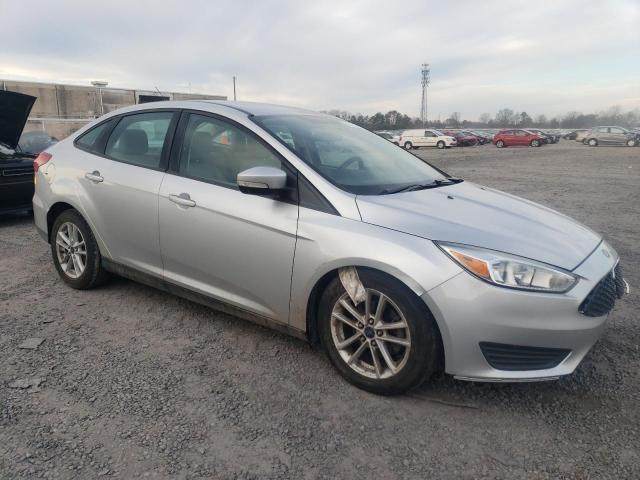 1FADP3F22HL242330 - 2017 FORD FOCUS SE SILVER photo 4