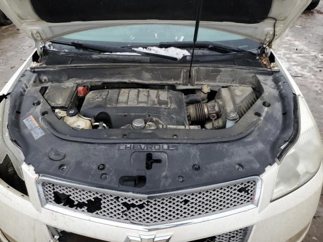 1GNKVLED0BJ359702 - 2011 CHEVROLET TRAVERSE LTZ WHITE photo 12