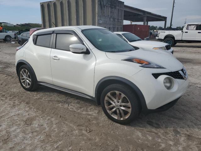 JN8AF5MR1FT509082 - 2015 NISSAN JUKE S WHITE photo 4