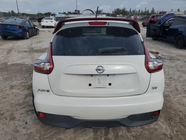 JN8AF5MR1FT509082 - 2015 NISSAN JUKE S WHITE photo 6