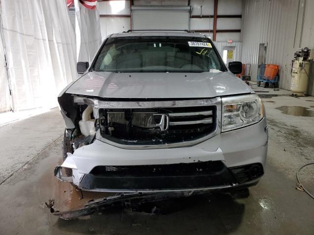 5FNYF4H26CB055086 - 2012 HONDA PILOT LX SILVER photo 5