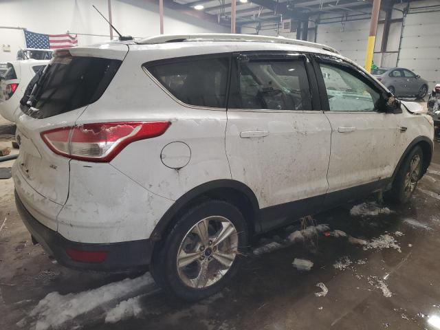 1FMCU0G7XFUA66069 - 2015 FORD ESCAPE SE WHITE photo 3