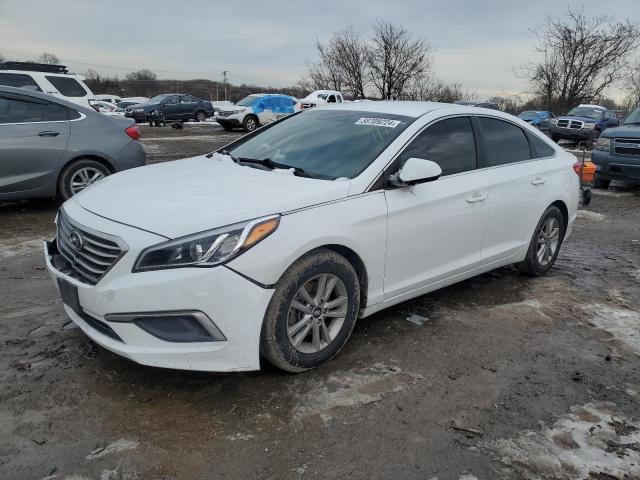 5NPE24AF5GH287312 - 2016 HYUNDAI SONATA SE WHITE photo 1