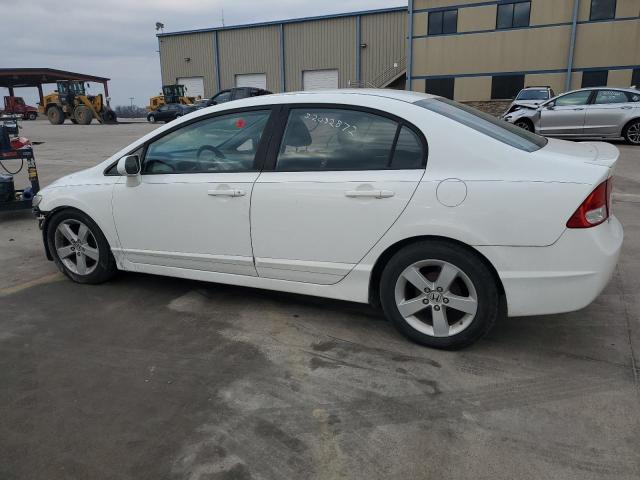 19XFA1F61BE044821 - 2011 HONDA CIVIC LX-S أبيض صورة 2