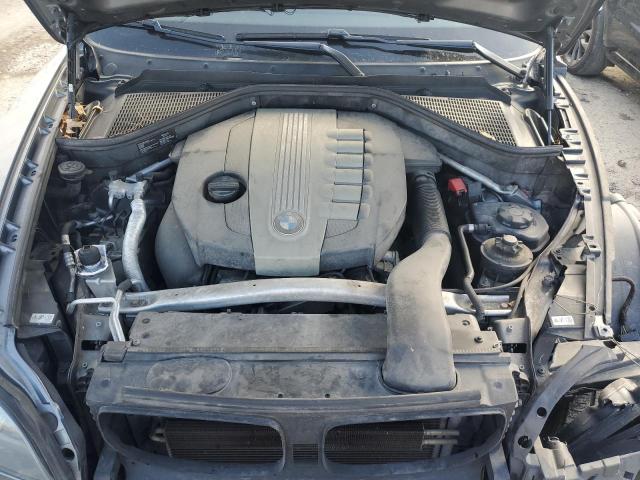 5UXZW0C55D0B91788 - 2013 BMW X5 XDRIVE35D GRAY photo 11