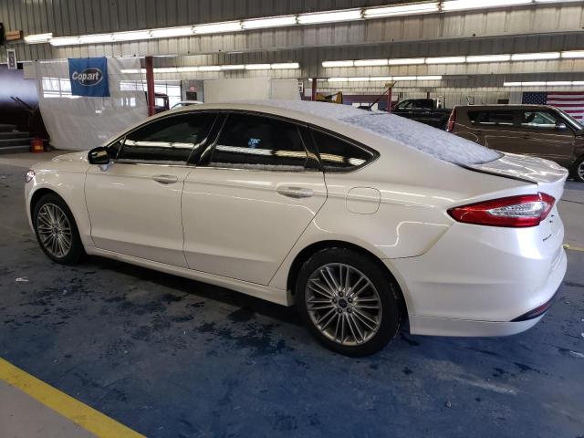 3FA6P0HD3GR244853 - 2016 FORD FUSION SE WHITE photo 2