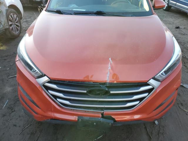 KM8J33A45HU417502 - 2017 HYUNDAI TUCSON LIMITED ORANGE photo 11