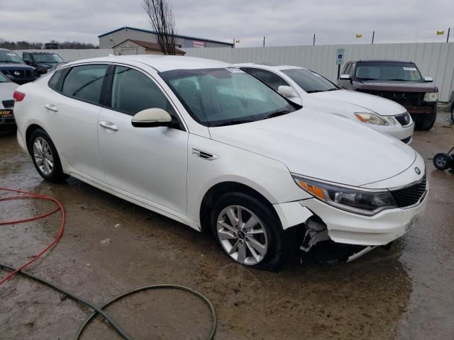 KNAGT4L36G5073211 - 2016 KIA OPTIMA LX WHITE photo 4