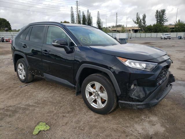 2T3P1RFV4LC106732 - 2020 TOYOTA RAV4 XLE BLACK photo 4