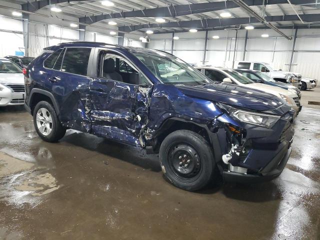 2T3P1RFV3KW063059 - 2019 TOYOTA RAV4 XLE BLUE photo 4