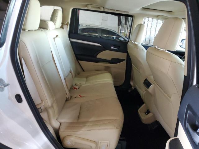 5TDKKRFH0GS128931 - 2016 TOYOTA HIGHLANDER XLE WHITE photo 11
