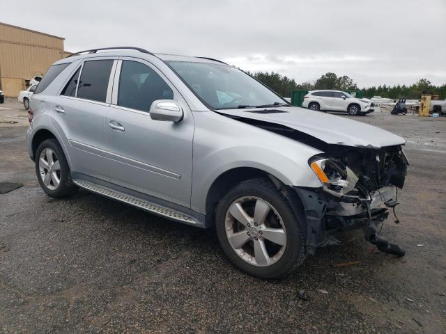 4JGBB8GB6AA570231 - 2010 MERCEDES-BENZ ML 350 4MATIC SILVER photo 4