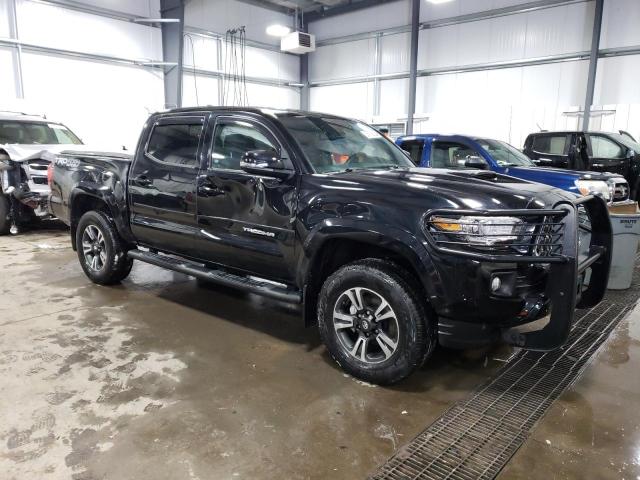 5TFCZ5ANXJX134730 - 2018 TOYOTA TACOMA DOUBLE CAB 黑色 照片 4