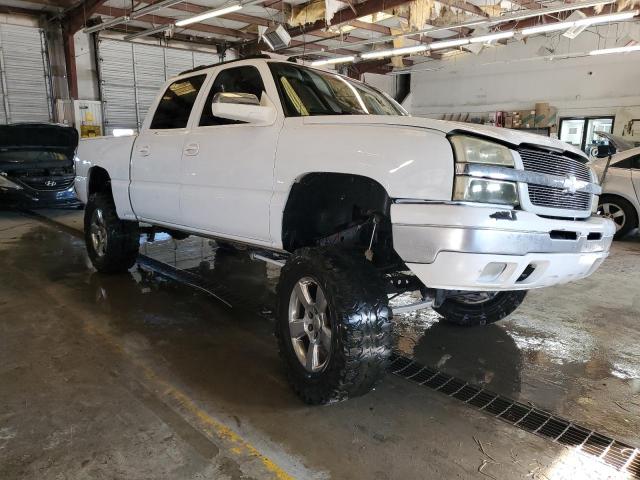 2GCEK13T851393270 - 2005 CHEVROLET SILVERADO K1500 WHITE photo 4