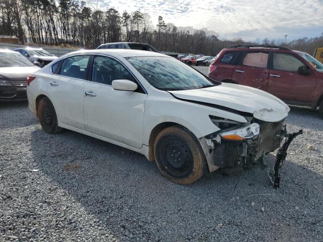 1N4AL3AP6JC279968 - 2018 NISSAN ALTIMA 2.5 WHITE photo 4