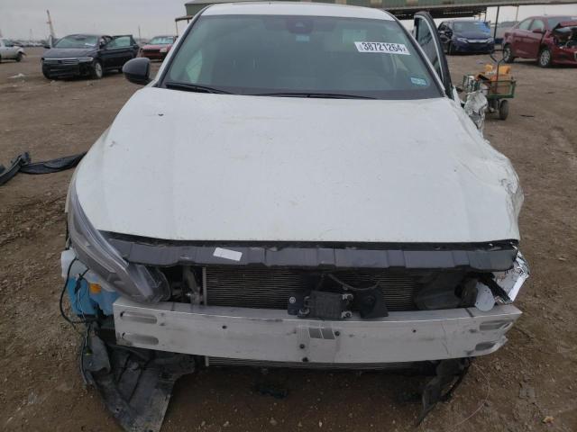 1N4BL4CVXNN335622 - 2022 NISSAN ALTIMA SR WHITE photo 5