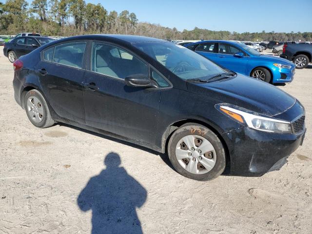 3KPFK4A76HE060729 - 2017 KIA FORTE LX BLACK photo 4