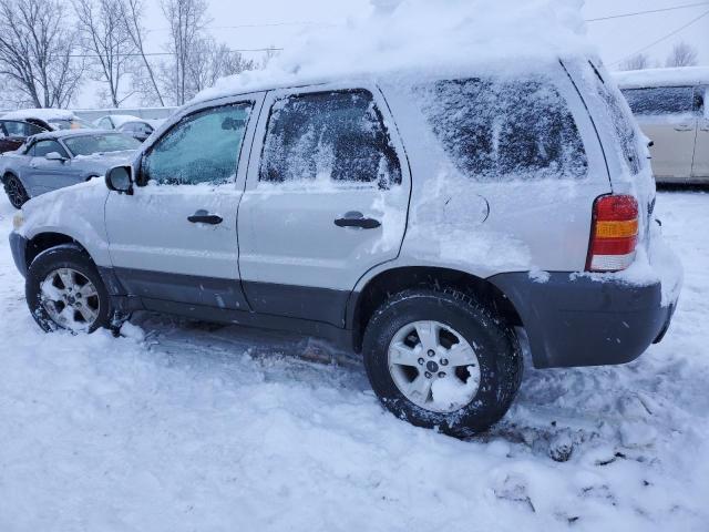 1FMYU93Z67KA39580 - 2007 FORD ESCAPE XLT SILVER photo 2