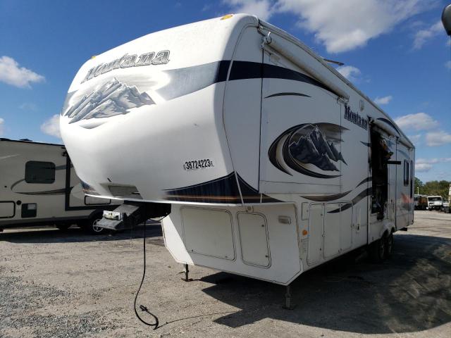 4YDF34023A4701021 - 2010 KEYSTONE MONTANA 白色 照片 2