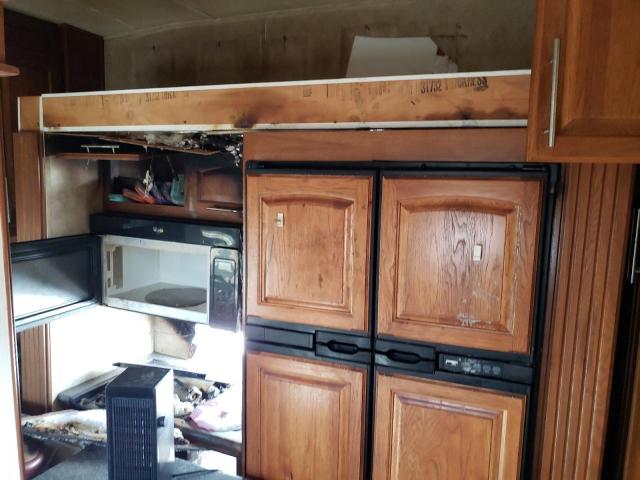 4YDF34023A4701021 - 2010 KEYSTONE MONTANA 白色 照片 8