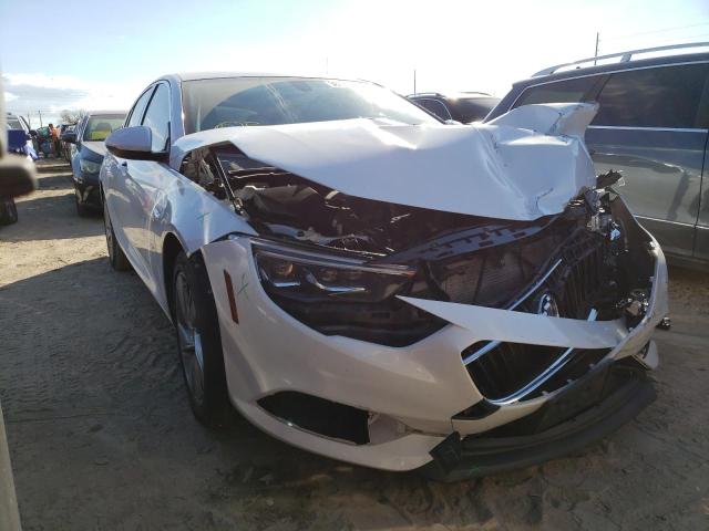 W04GL6SXXL1009297 - 2020 BUICK REGAL PREFERRED WHITE photo 4