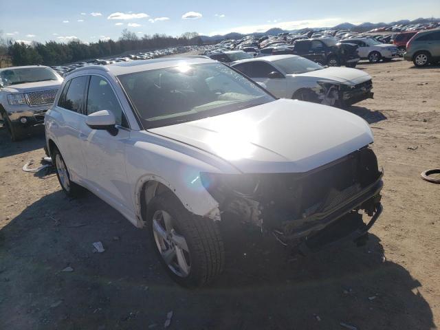 WA1AECF3XK1079418 - 2019 AUDI Q3 PREMIUM WHITE photo 4