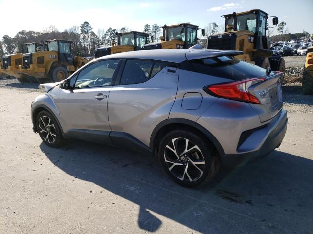 NMTKHMBX6JR039515 - 2018 TOYOTA C-HR XLE SILVER photo 2