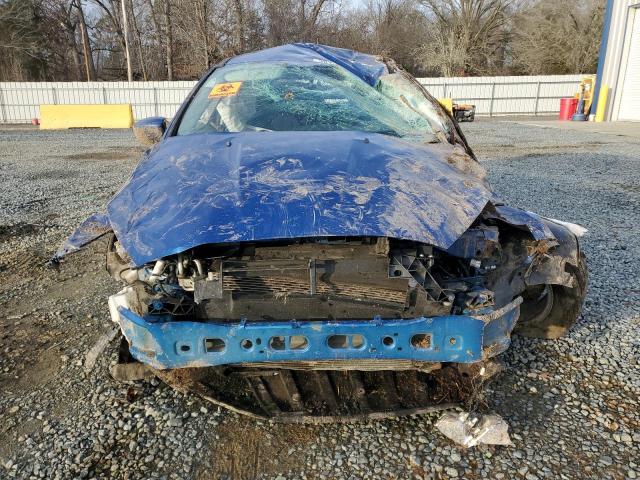 1FADP3K27JL329524 - 2018 FORD FOCUS SE BLUE photo 5