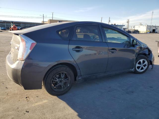 JTDKN3DU1D5661862 - 2013 TOYOTA PRIUS GRAY photo 3