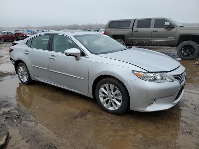 JTHBW1GG6E2045065 - 2014 LEXUS ES 300H SILVER photo 4