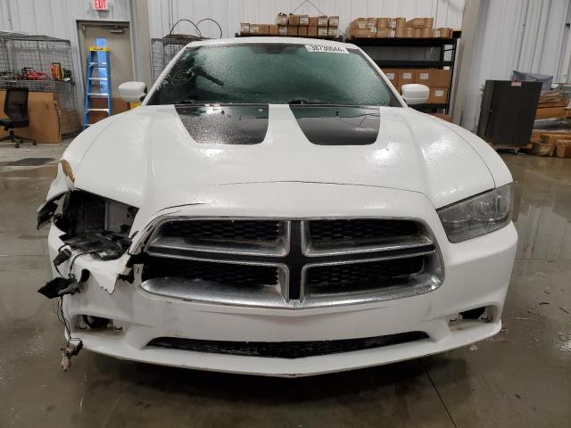 2B3CL3CG4BH612507 - 2011 DODGE CHARGER WHITE photo 5