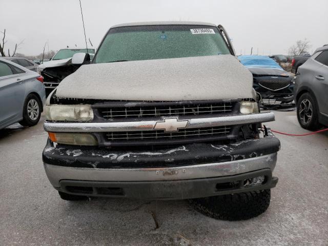 1GCGC13U22F129030 - 2002 CHEVROLET SILVERADO C1500 HEAVY DUTY TAN photo 5