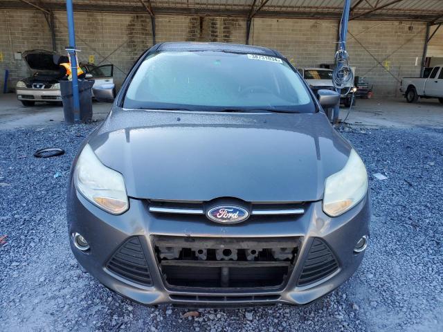 1FAHP3F21CL174189 - 2012 FORD FOCUS SE GRAY photo 5