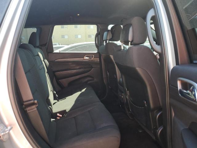 1C4RJEAG4JC172562 - 2018 JEEP GRAND CHER LAREDO Gümüş fotoğraf 11