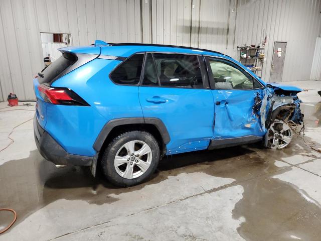 JTMP1RFV4KD008794 - 2019 TOYOTA RAV4 XLE BLUE photo 3