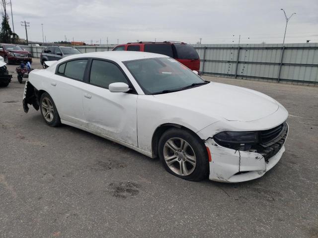 2C3CDXBG1FH840172 - 2015 DODGE CHARGER SE WHITE photo 4