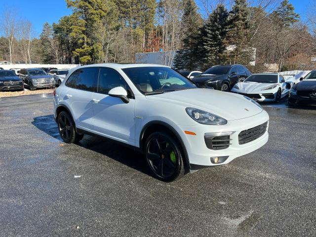 WP1AE2A24GLA63658 - 2016 PORSCHE CAYENNE SE HYBRID WHITE photo 1