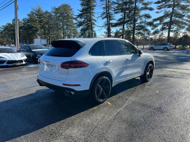 WP1AE2A24GLA63658 - 2016 PORSCHE CAYENNE SE HYBRID WHITE photo 3