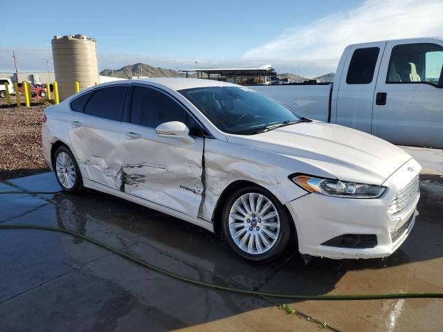 3FA6P0LUXFR295269 - 2015 FORD FUSION SE HYBRID WHITE photo 4