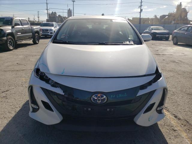 JTDKARFP7L3121917 - 2020 TOYOTA PRIUS PRIM LE WHITE photo 5