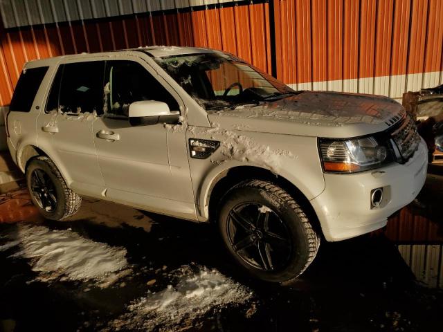 SALFP2BG0EH404963 - 2014 LAND ROVER LR2 SE WHITE photo 4