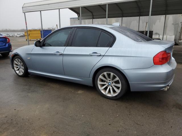 WBAPH7G53BNM56224 - 2011 BMW 328 I BLUE photo 2