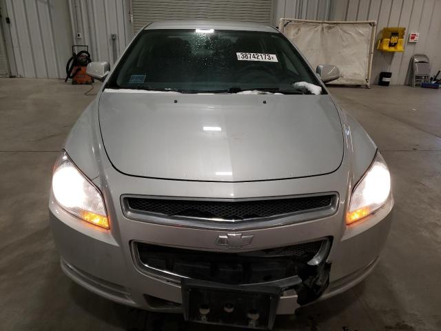 1G1ZC5E09CF135282 - 2012 CHEVROLET MALIBU 1LT ვერცხლისფერი ფოტო 5
