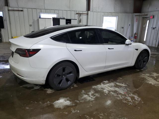 5YJ3E1EAXPF424769 - 2023 TESLA MODEL 3 WHITE photo 3