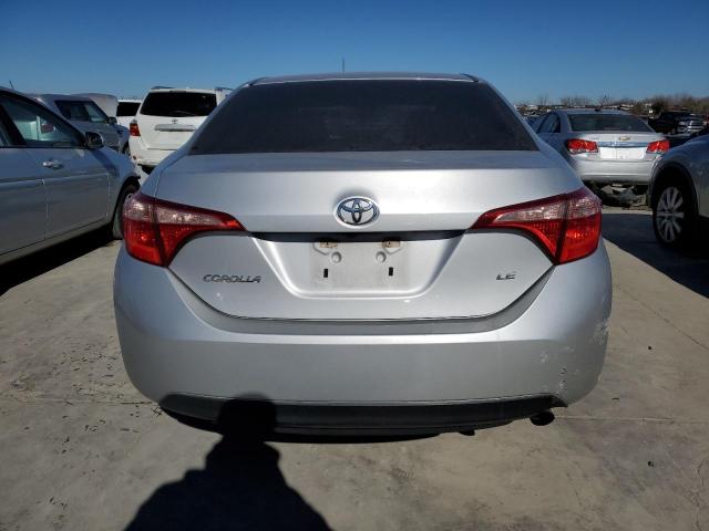 5YFBURHE1HP584833 - 2017 TOYOTA COROLLA L SILVER photo 6