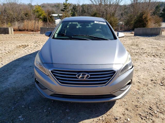 5NPE24AF6HH492574 - 2017 HYUNDAI SONATA SE GRAY photo 5